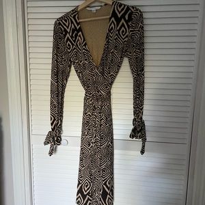 RARE FIND Diane Von Furstenberg Vintage Silk Wrap dress